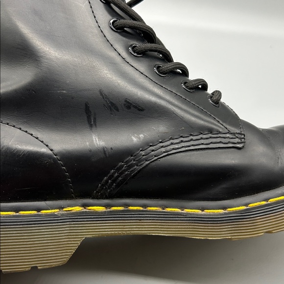 Like new Dr Martin AirWair 11821 Women Hi Leather Boots Black - Picture 6 of 9